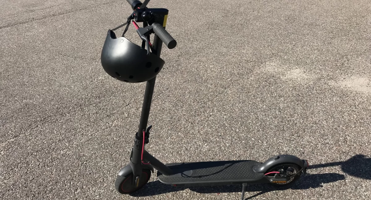 Plaga na drogach: Rośnie liczba wypadków z udziałem hulajnóg elektrycznych. Czas na edukację! (WIDEO)