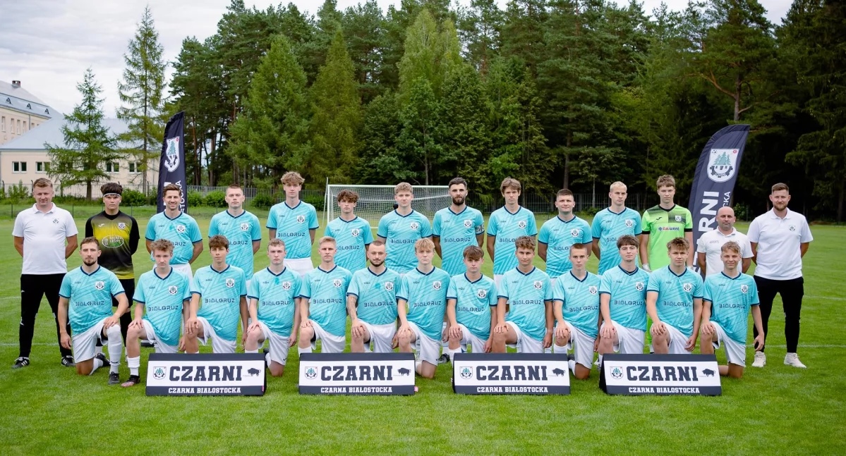 Magazyn czwartoligowy i Mateusz Woroniecki (Czarni Czarna Białostocka). Jak wystartowała liga? (WIDEO)