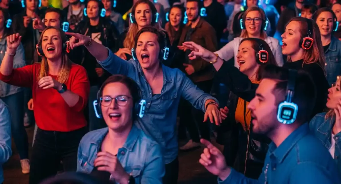 Artykuł Sponsorowany, Silent Disco Rewolucja świecie imprez niezapomniane wrażenia - zdjęcie, fotografia