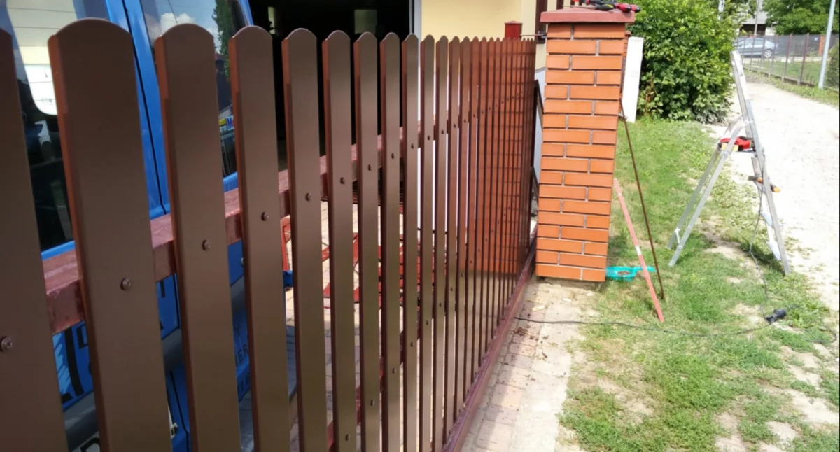 Artykuł Sponsorowany, Nowoczesne ogrodzenia metalu wybrać idealne rozwiązanie ogrodu - zdjęcie, fotografia