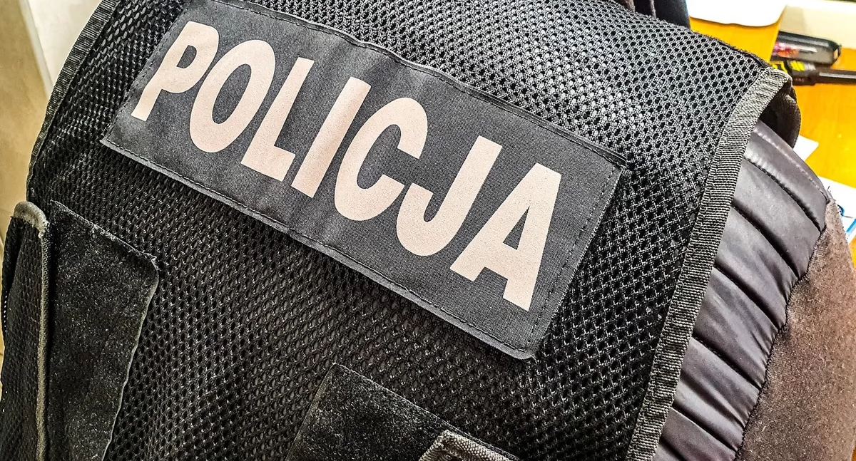 Policja ma prawo skontrolować każdą osobę kierującą pojazdem. Nawet tą prowadzącą rower poboczem / Fot. podlaskapolicja