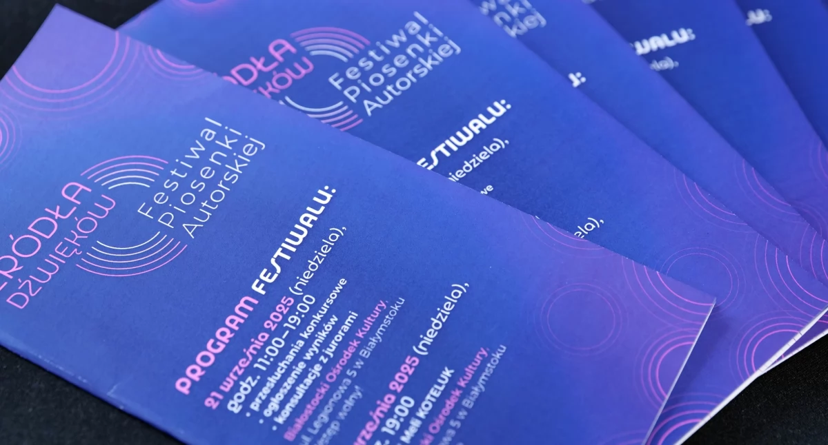 Ulotki dotyczące festiwalu / Fot. M. Adamski - PIK