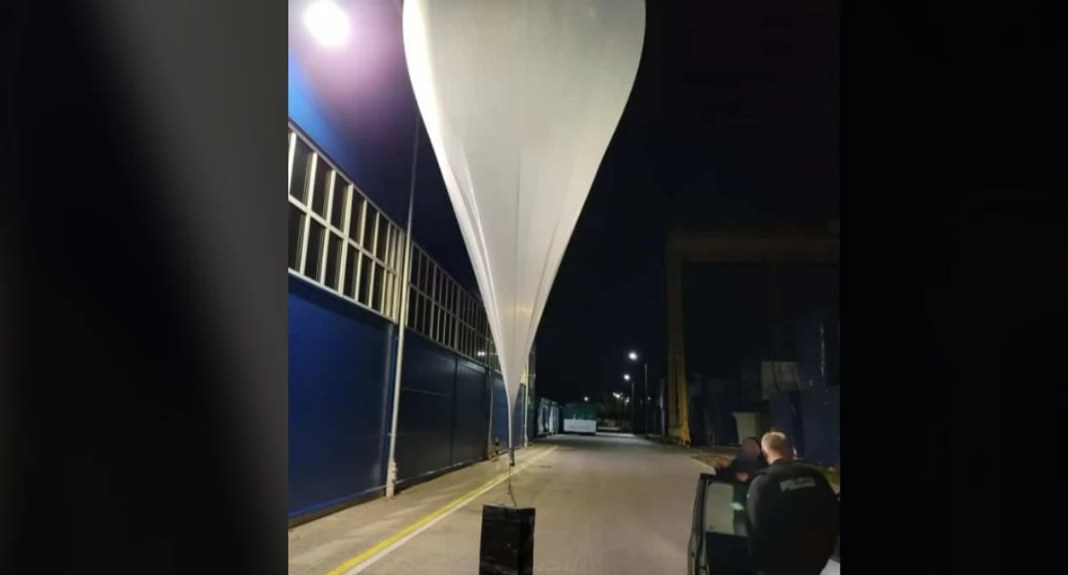 Przemyt z powietrza: Balon z nielegalnymi papierosami wylądował w Bielsku Podlaskim!