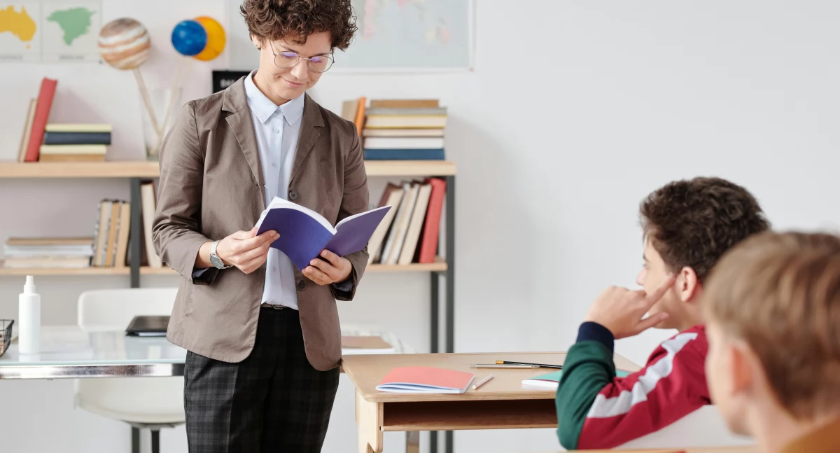 Od komiksu do ubezpieczeń: bezpłatny projekt uczy podstaw systemu w szkołach podstawowych