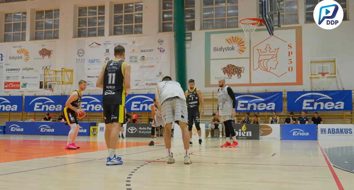 1 liga koszykówki: Żubry wciąż przegrywają. Ale nadciągają posiłki.