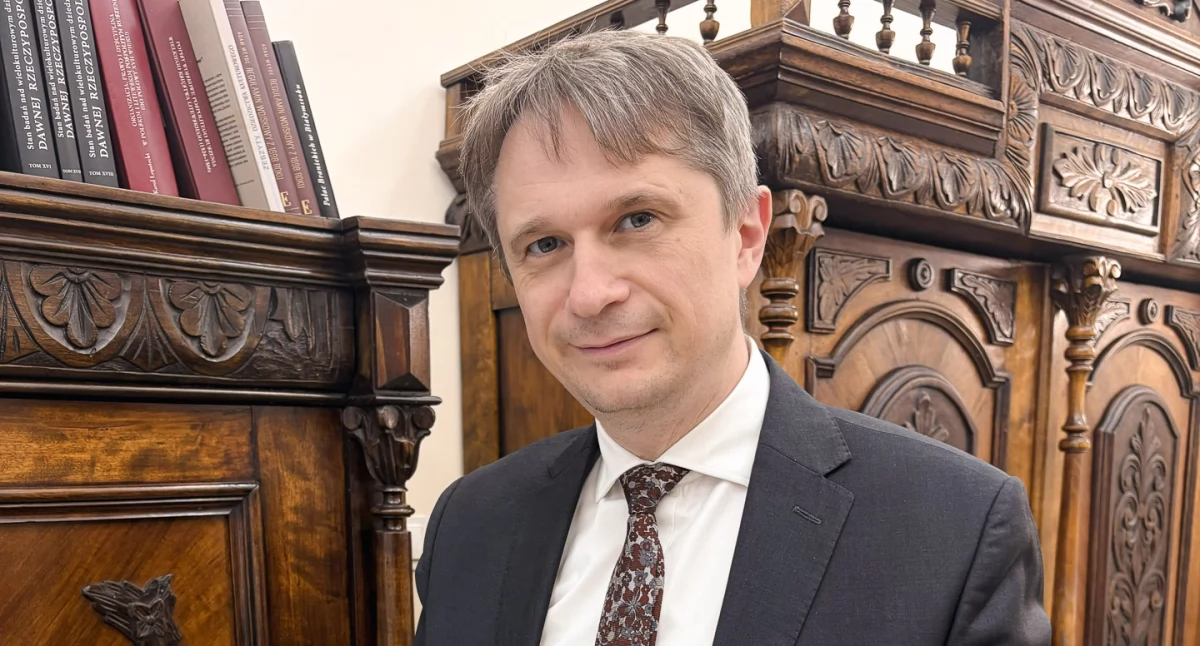 Blisko milion złotych na badania humanistyczne: prof. Karol Łopatecki zmierzy się z aktami sejmikowymi z XVIII wieku