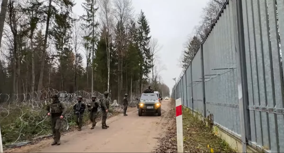 Presja na granicę ciągle duża. Udzielanie azylu dalej zawieszone