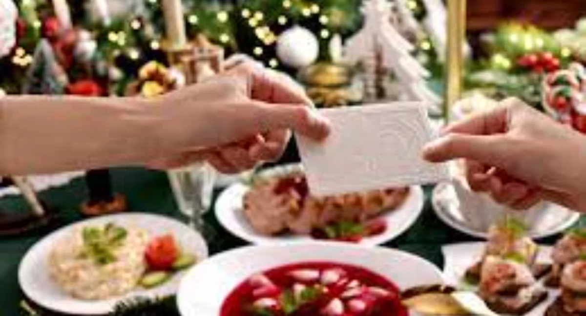 Grudniowa pomoc Caritas: świece, zbiórka żywności i wigilia dla samotnych i zaproszenie do wsparcia