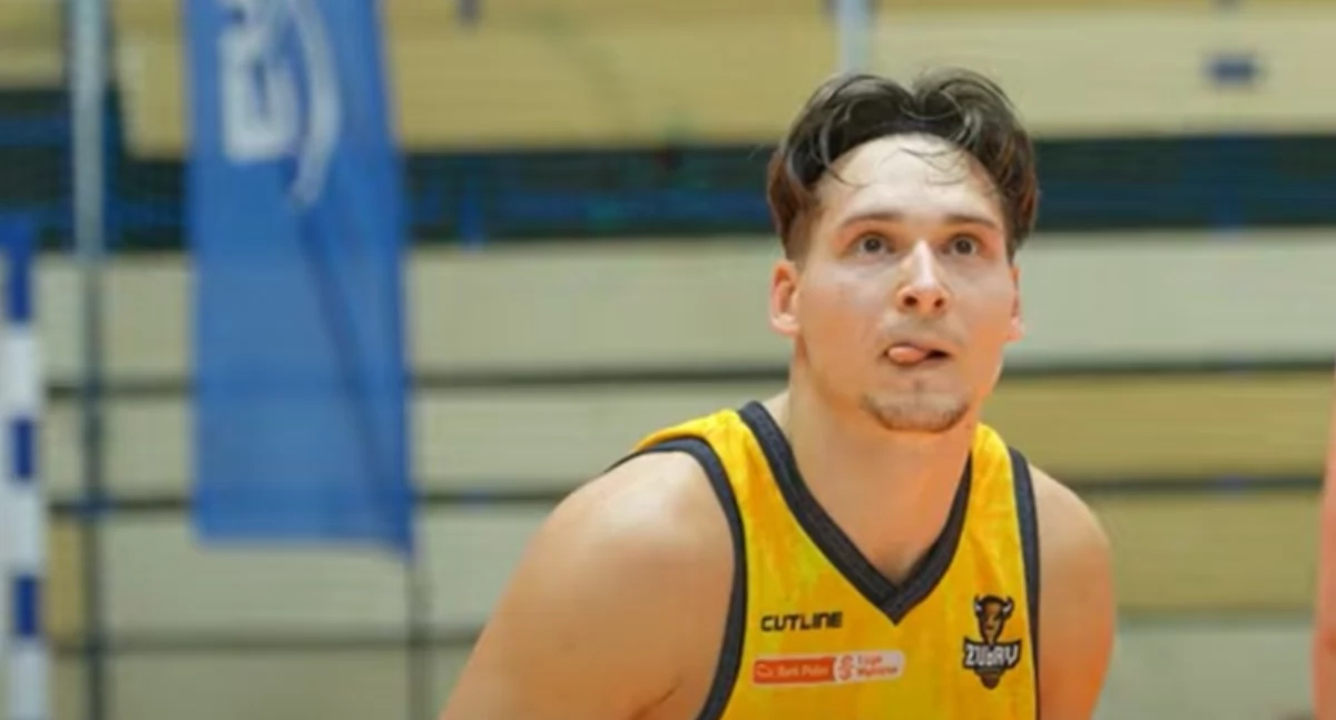 Debiut Piechuckiego bez zwycięstwa Żubrów. Bitwa w Pelplinie!