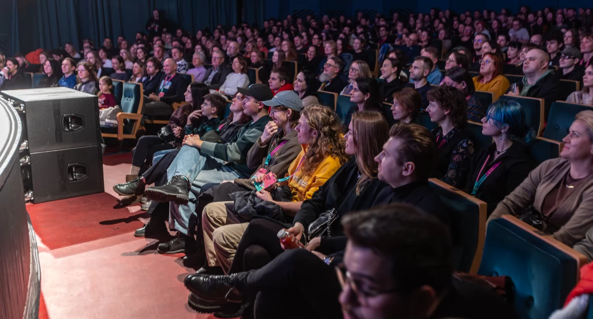 Pełna sala podczas festiwalu / Fot. Radek Kamiński