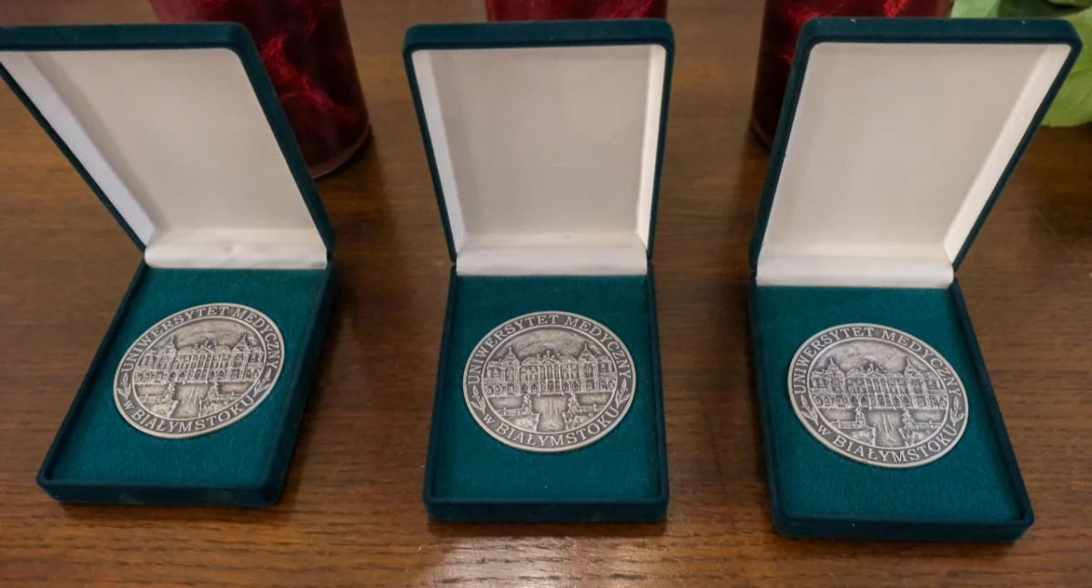 Edukacja, Rekordowy Uniwersytetu Medycznego Białystok! nagród rektora naukowców dydaktyków - zdjęcie, fotografia