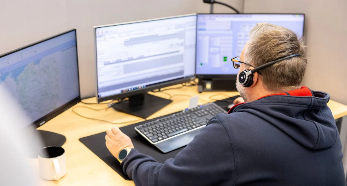 Operator Centrum Powiadamiania Ratunkowego w Białymstoku / Fot. PUW