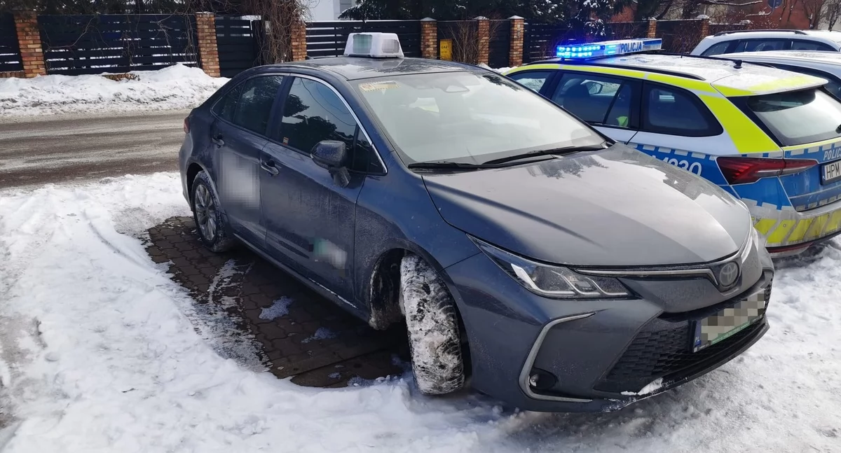 Auto, którym jechał nietrzeźwy taksówkarz / Fot. KMP w Białymstoku