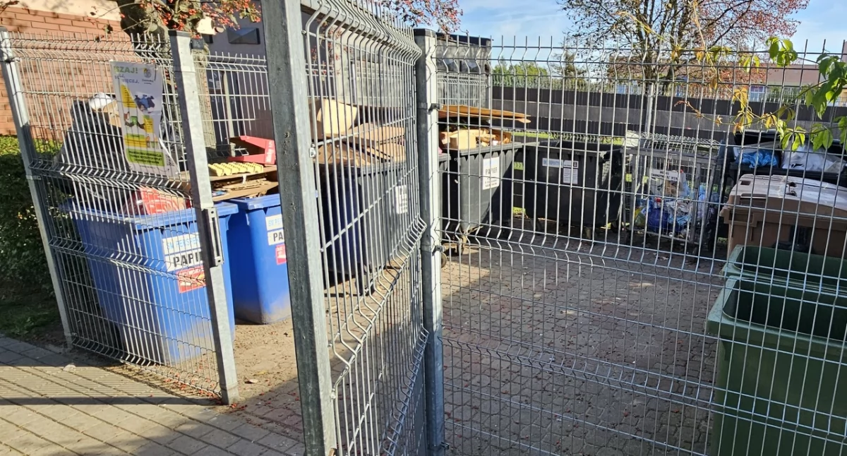 Kontenery na odpady w Łomży / Fot. lomza.pl