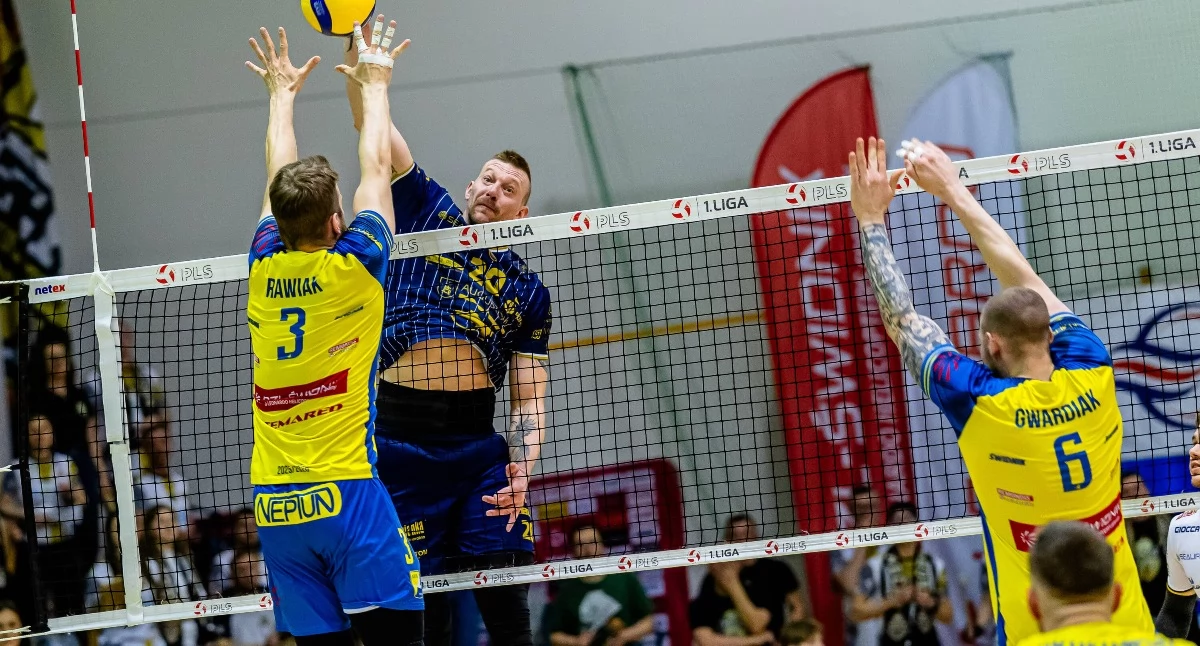 Siatkówka, siatkówka Ostatni dzwonek Necka Augustowianie walczą życie - zdjęcie, fotografia