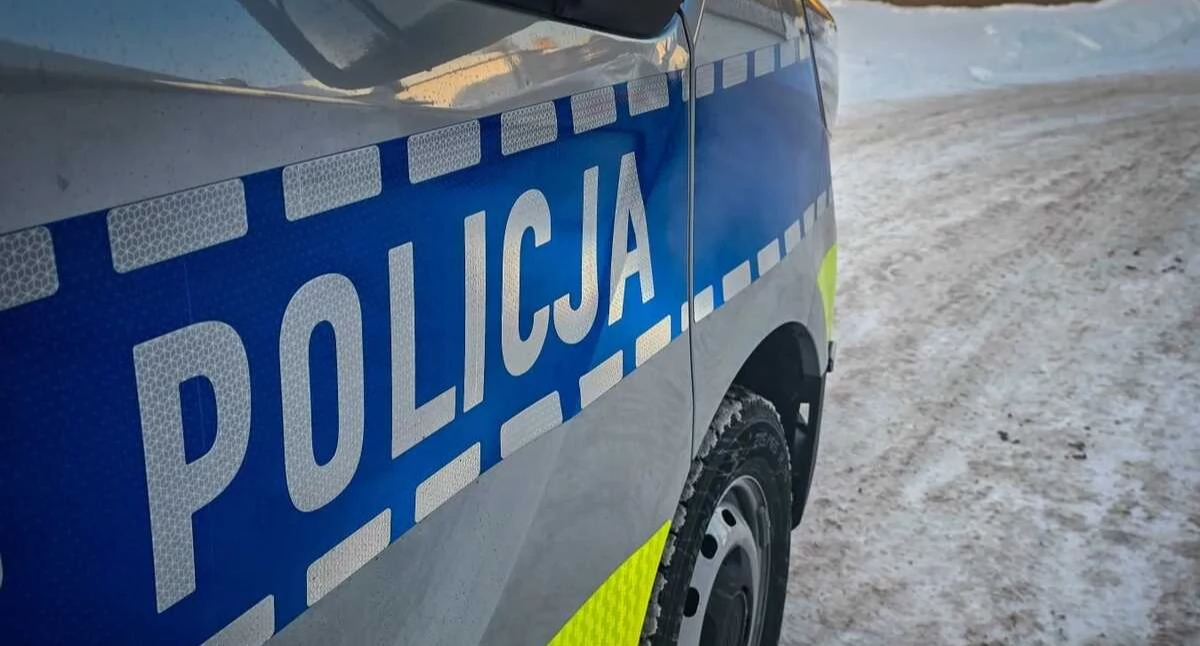 Na sygnale 24, Sekundy tragedii białostockim chodniku Policjanci ratują życie - zdjęcie, fotografia