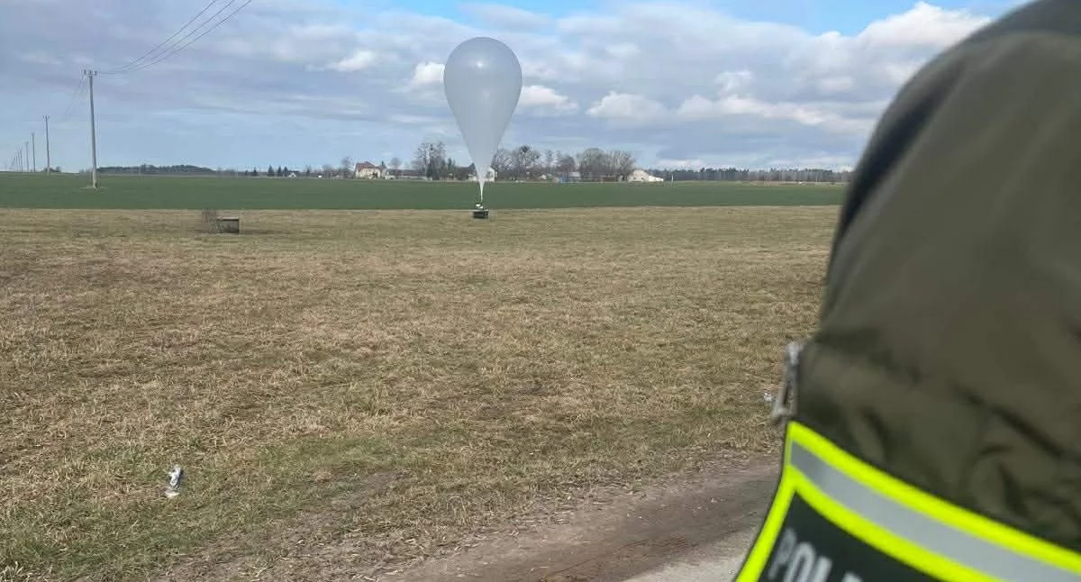 Granica, Przemytniczy nalot Podlasie Policja zabezpieczyła tysiące papierosów - zdjęcie, fotografia