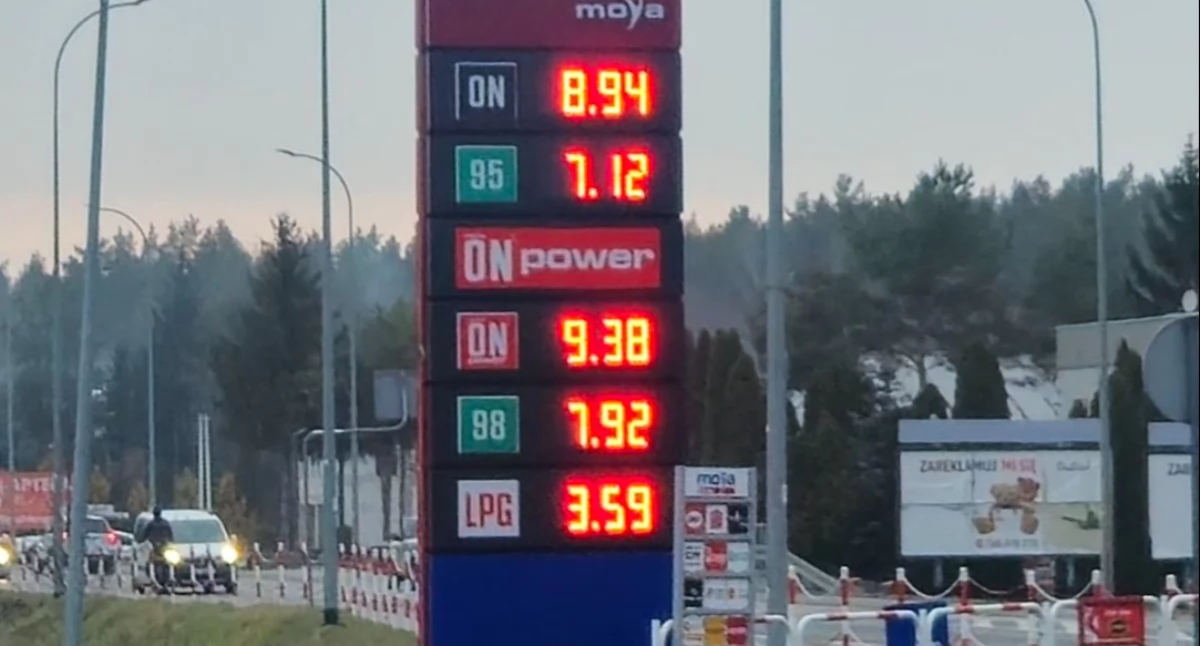 Lokalny biznes, Koniec rekordów stacjach paliw marca taniej - zdjęcie, fotografia