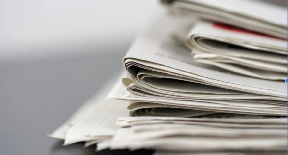 Artykuł partnerski, Sprostowania mają mniejszy zasięg pierwsza wersja informacji - zdjęcie, fotografia