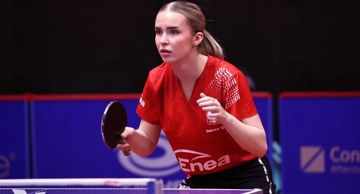 Tenis stołowy, Tenis stołowy Życiowa forma Karoliny Hołdy - zdjęcie, fotografia