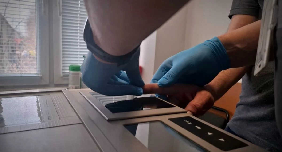 Kryminalne, Policyjna obława piratów powiecie bielskim - zdjęcie, fotografia