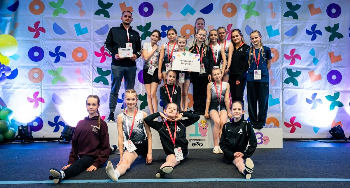 Wiadomości Sportowe, Deszcz medali Akrobatyki Białystok - zdjęcie, fotografia