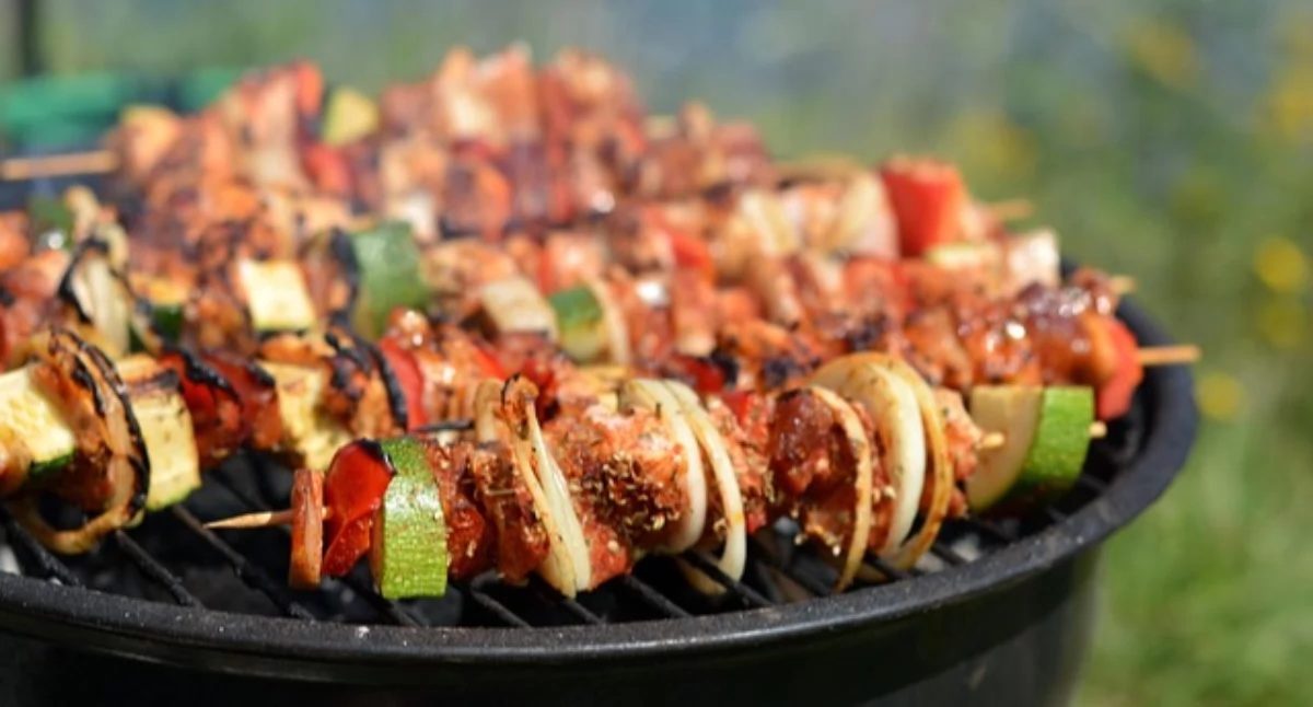 Styl życia, Majówkowy paragon parzy bardziej grill - zdjęcie, fotografia