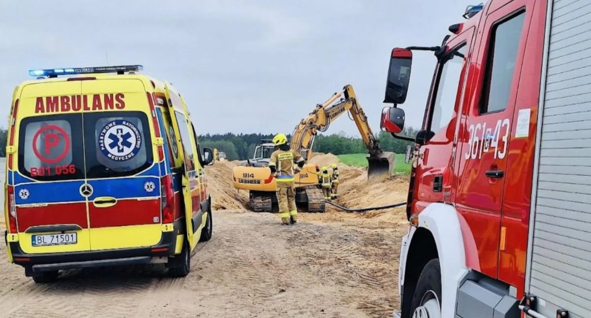 Wypadki, Tragedia Łomżą budowie ziemia przysypała latka - zdjęcie, fotografia