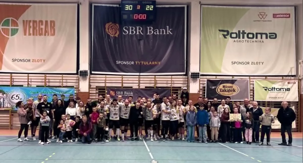 Wiadomości Sportowe, Sportowy weekend Historyczny sukces piłkarzy ręcznych Nowych Piekut - zdjęcie, fotografia