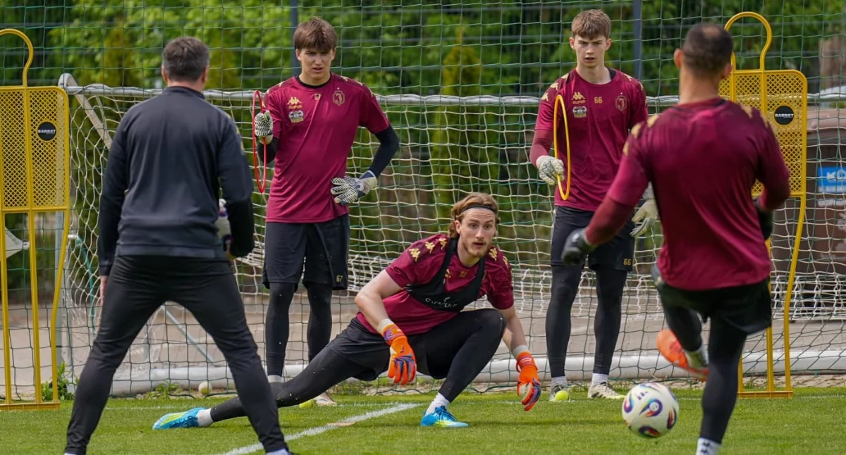 Jagiellonia, Zmiany Jagiellonii Kolejne ubytki ekipie żółto czerwonych - zdjęcie, fotografia