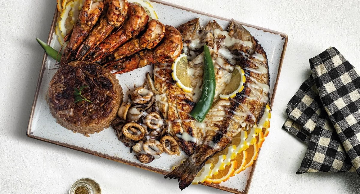 Tak oszukują nas w smażalniach? Uważajmy nad jeziorami i nad morzem!