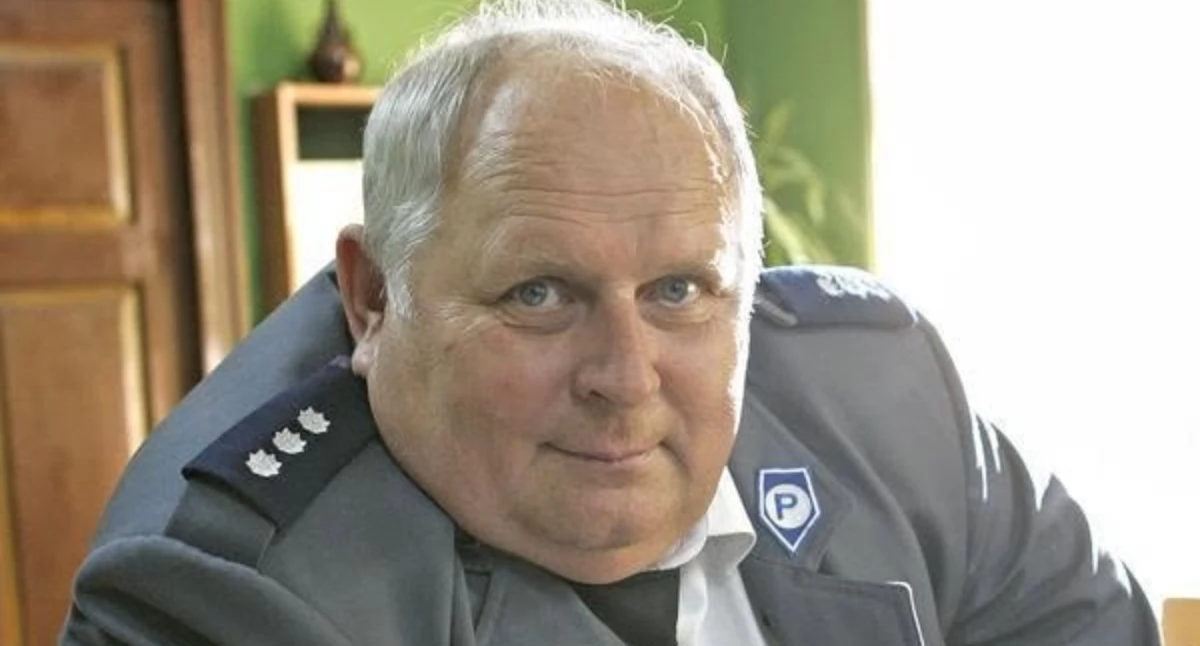 Zmarł kultowy komendant policji z cyklu U Pana Boga za... Odszedł Andrzej Beya-Zaborski: legenda BTL!
