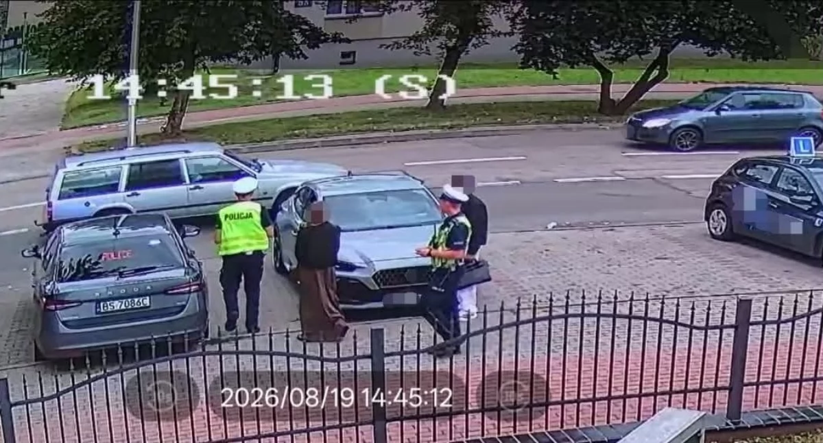 Z oblanego egzaminu na prawko prosto za kierownicę. Policja wręczyła mandat