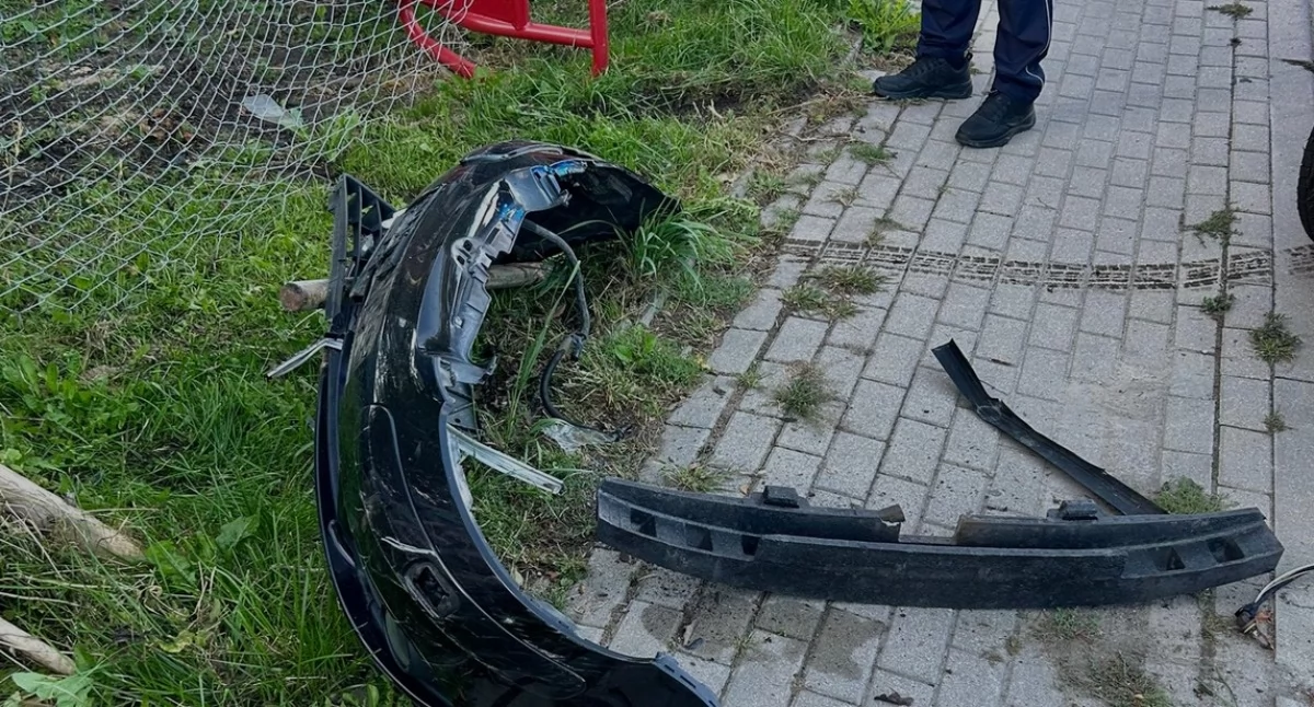 Kryminalne, Pijany prawa jazdy zestresowany! Zakończył ucieczkę maszynie rolniczej! - zdjęcie, fotografia