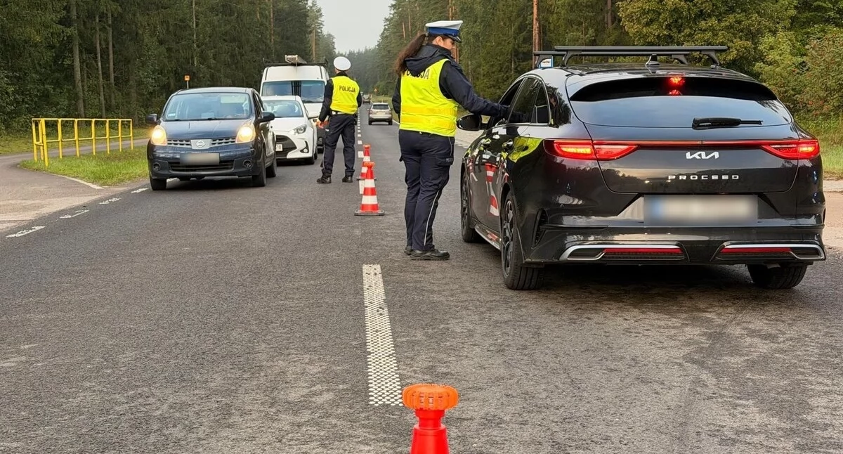 Kryminalne, Podlascy kierowcy podwójnym gazie Masowe kontrole bardzo nietrzeźwy poniedziałek - zdjęcie, fotografia