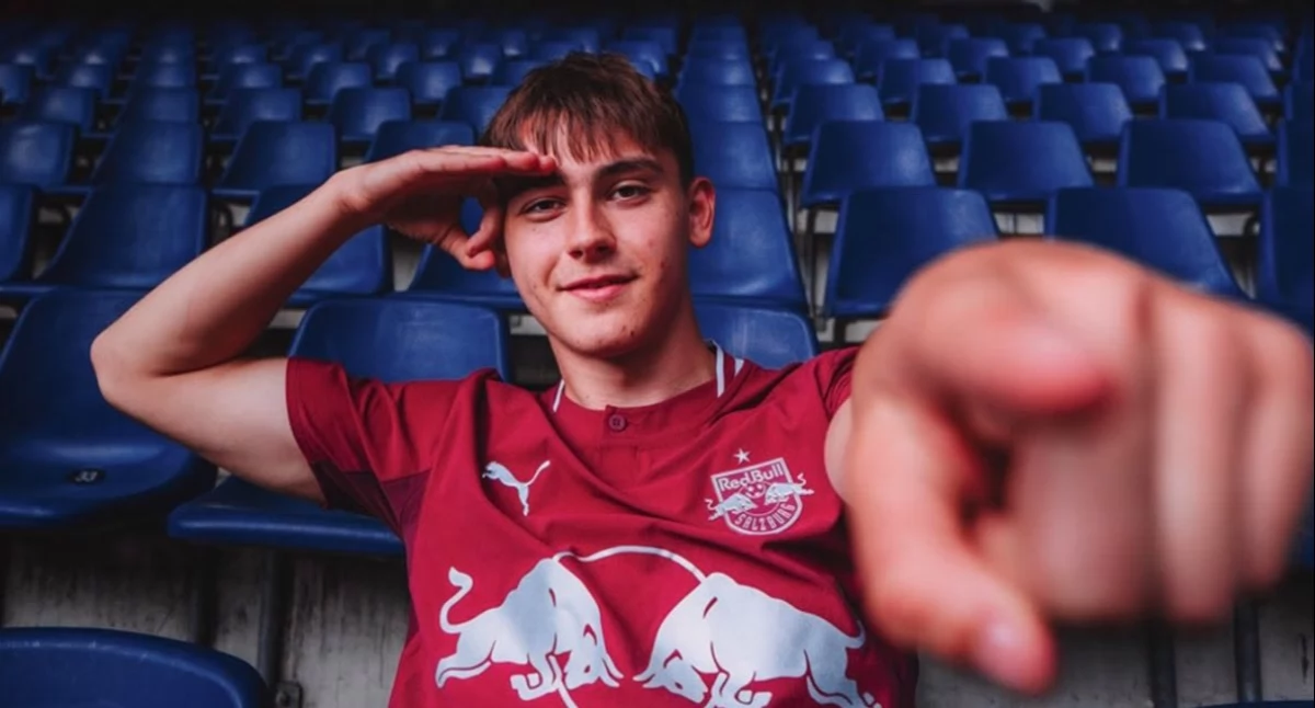 Jagiellonia, Bartosz Mazurek kadry narodowej razie podbija austriacką ekstraklasę - zdjęcie, fotografia