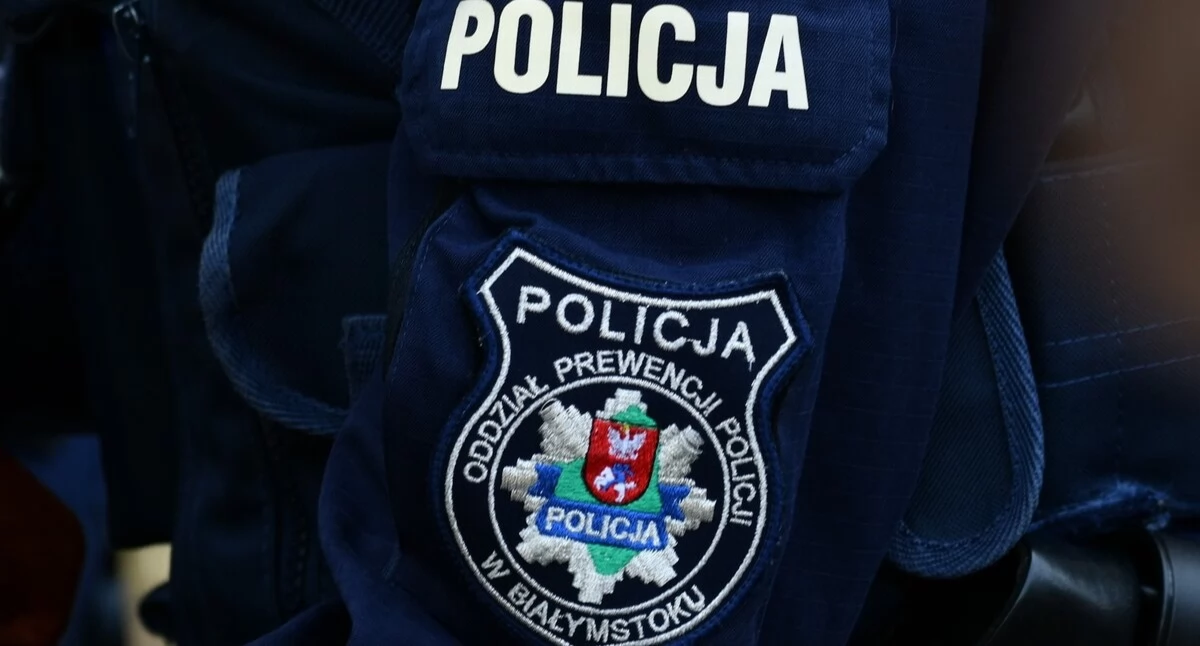 Wyrzucił narkotyki wprost przed policjantów
