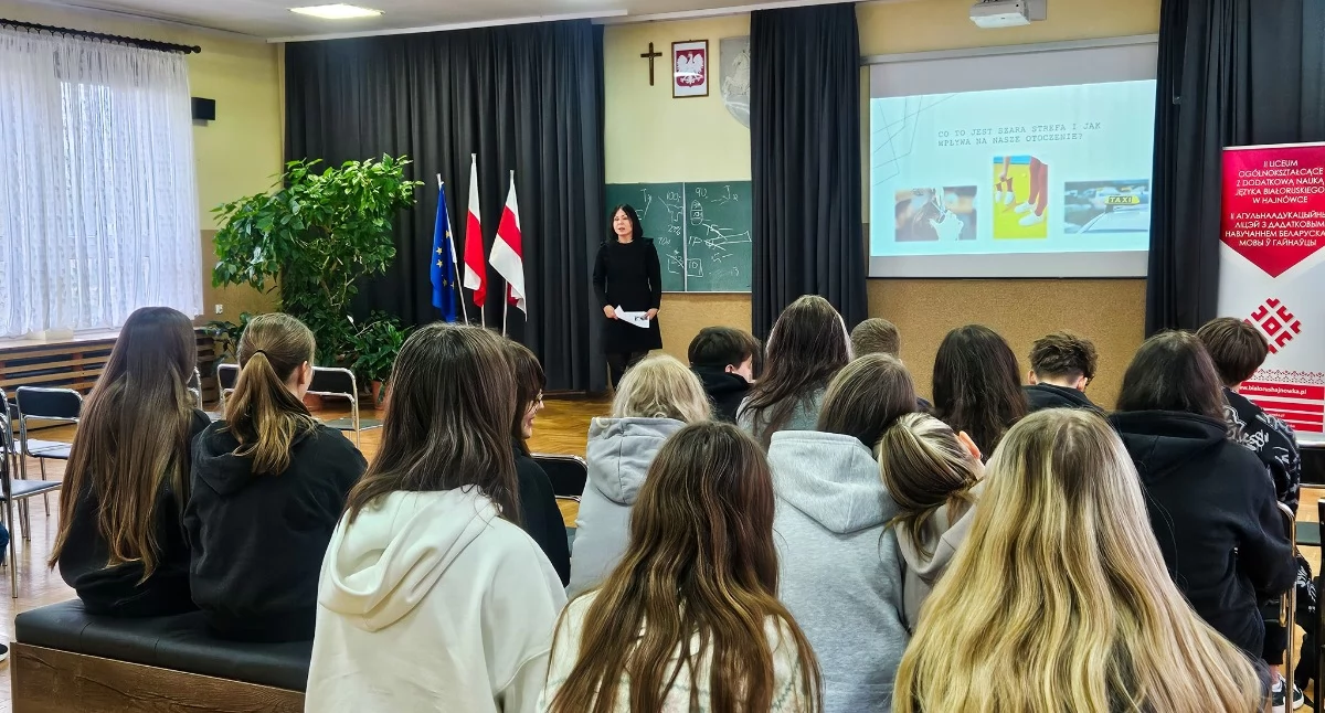 Edukacja, Krajowa Administracja Skarbowa przeszkoli uczniów Podlasia - zdjęcie, fotografia