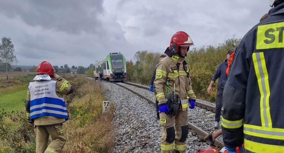 Śmiertelny wypadek na torach w gminie Sokoły. Pociąg potrącił mężczyznę