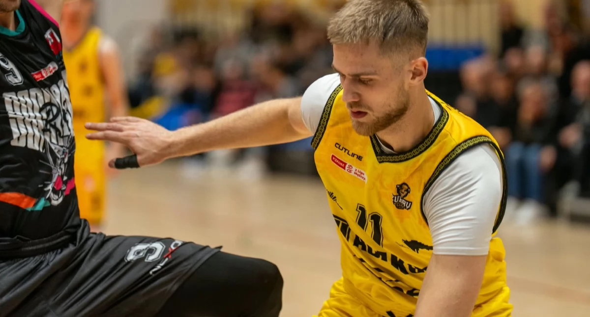 Koszykarskie rogate derby dla Żubrów