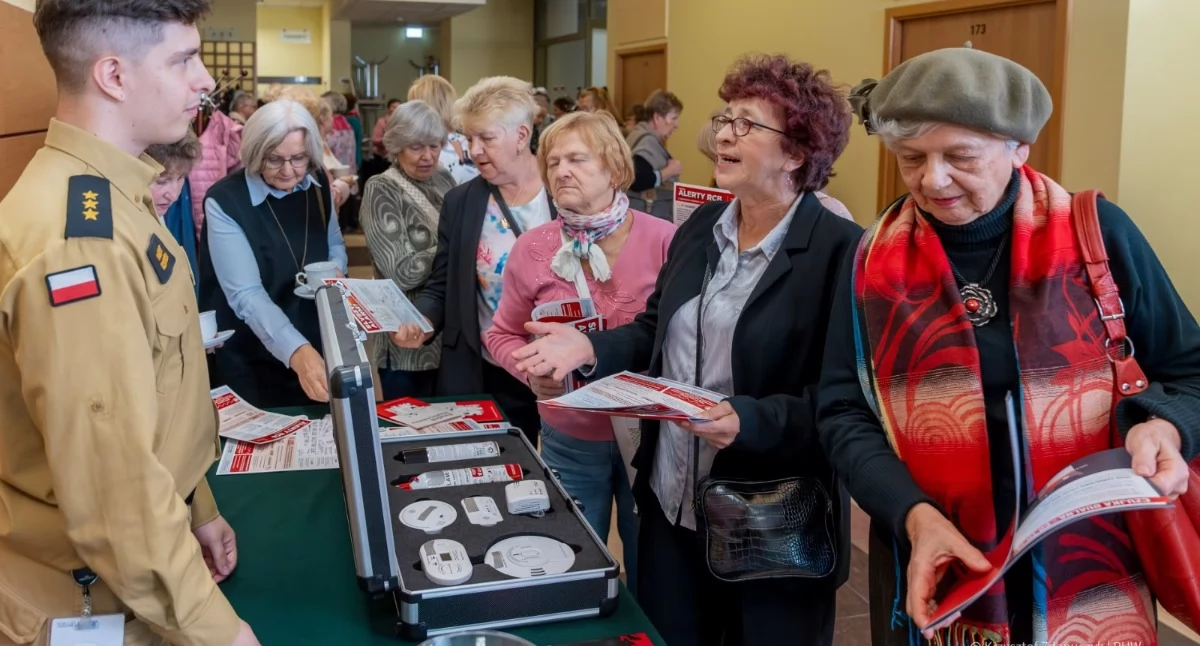 Styl życia, Czujka czadu ratuje życie! - zdjęcie, fotografia