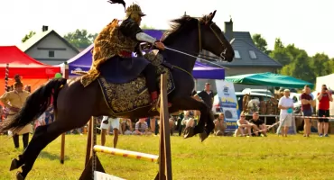 Skrzydła Chwały: Łomża ożywia legendę husarii