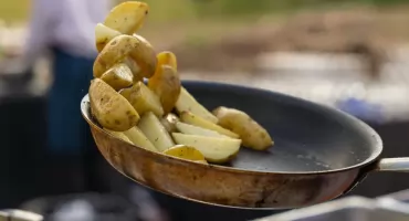 Co wspólnego ma ziemniak, bimber i kultura ludowa? Odpowiedź na Smakach Podlasia