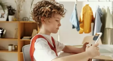 Hulajnogą po wiedzę o bezpieczeństwie: KRUS zaprasza na kurs dla dzieci rolników