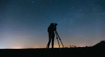 Planetarium, drony i rakiety: piknik naukowy, który zabierze cię w kosmos