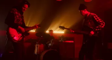 Wielki powrót Muzyki bez Zastrzeżeń w Hajnówce: koncert otwartości i kultury niezależnej!