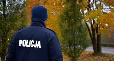 Dwugodzinny wyścig z czasem: suwalscy policjanci błyskawicznie odnaleźli seniora