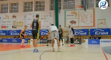 1 liga koszykówki: Żubry wciąż przegrywają. Ale nadciągają posiłki. 