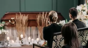 Prawie dwukrotna podwyżka! Zasiłek pogrzebowy wbija na 7 000 zł – sprawdź zasady wypłaty