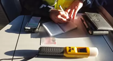 Dramat: idiotyczne tłumaczenie o jednym piwie. 63-latek ledwo wysiadł z auta, nawet nie był w stanie dmuchać